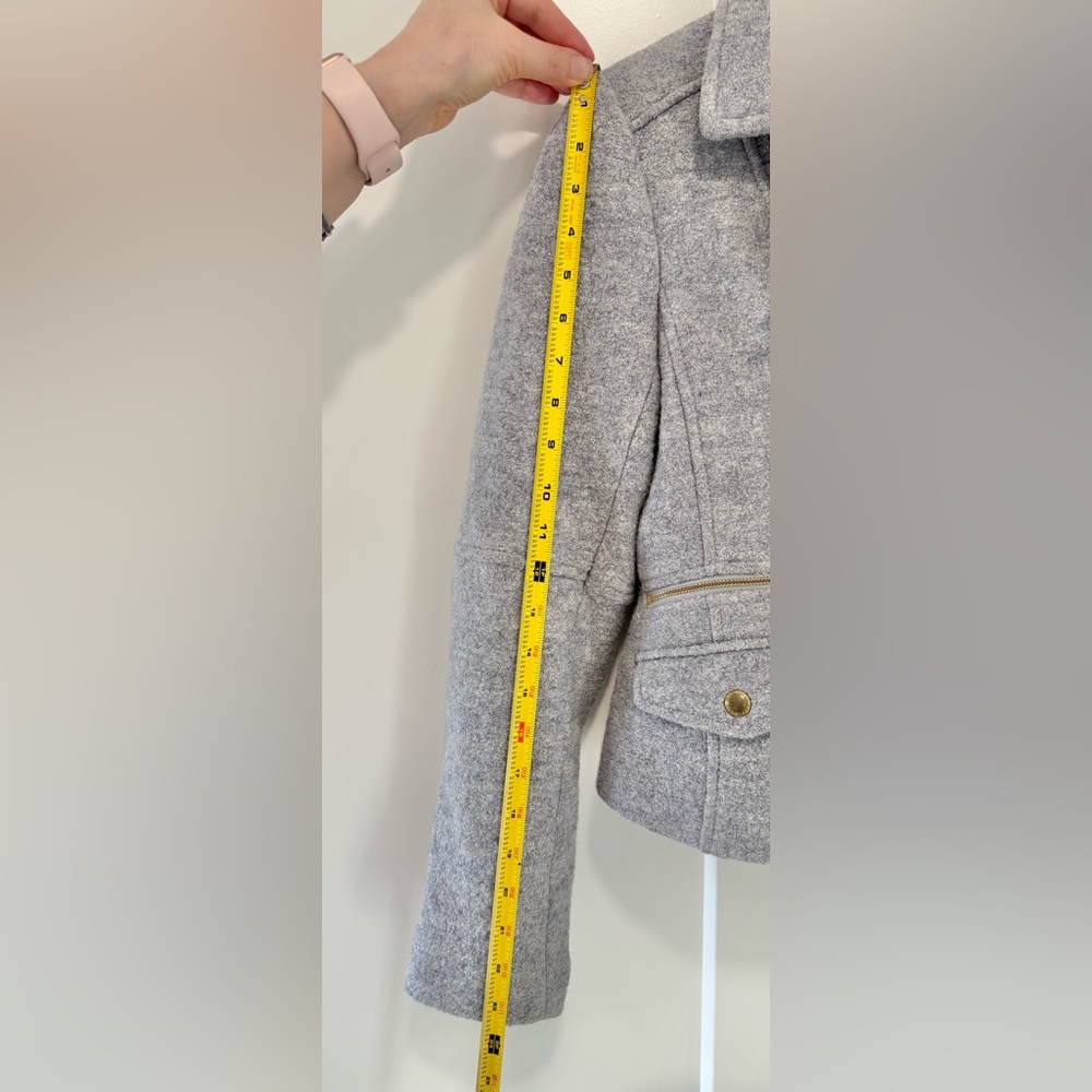 Grey Wool Banana Republic Coat (S) Petite size - Picture 11 of 12